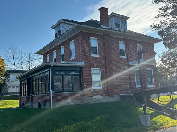 15250 Kutztown Rd #B, Kutztown, PA 19530