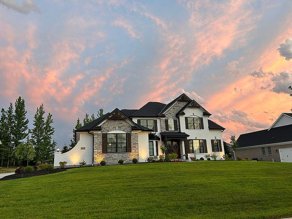 2nd image of 626 Silverleaf Ln