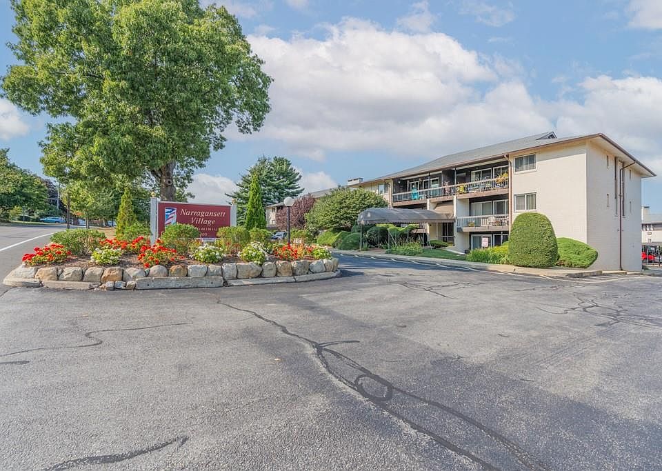 1st image of 400 W Narragansett Pkwy Unit B1