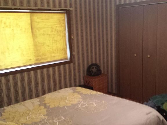 5th image of 506 Grove St