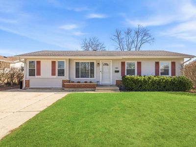 581 Charing Cross Rd, Elk Grove Village, IL, 60007