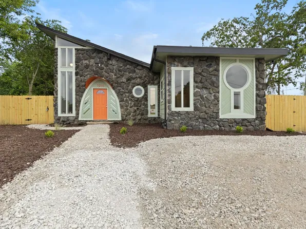 1550 E Apache St, Tulsa, OK 74106