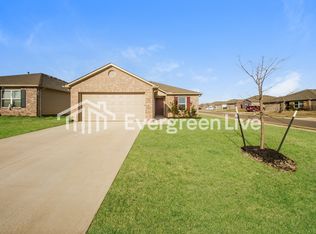 2920 Brooke Rd, Chickasha, OK 73018