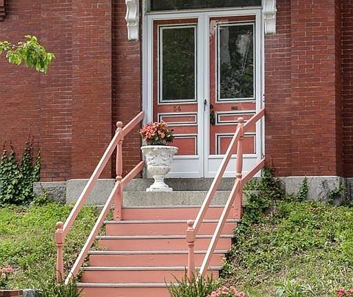 3rd image of 54 Kent St #B
