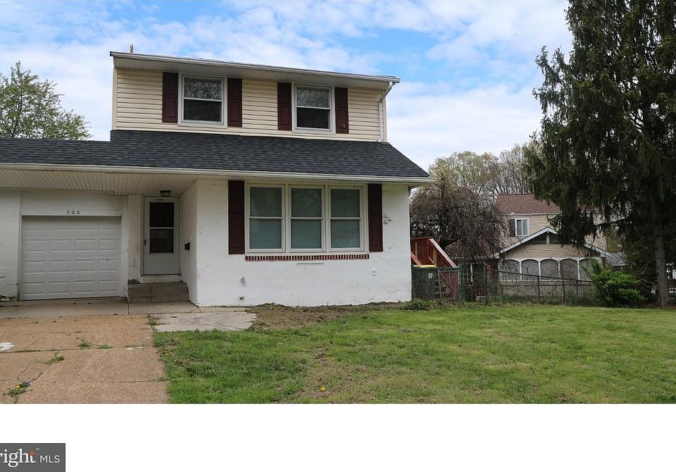 1st image of 733 Elmtree Ln