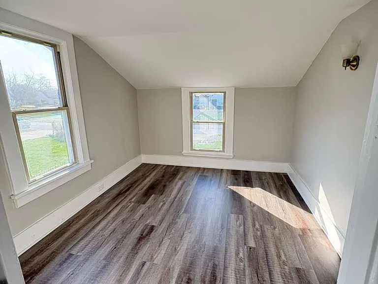 29007 Foxboro Dr — Photo 3
