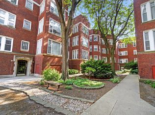 6565 N. Lakewood Renovated Rogers Park Apartments, Chicago, IL 60626