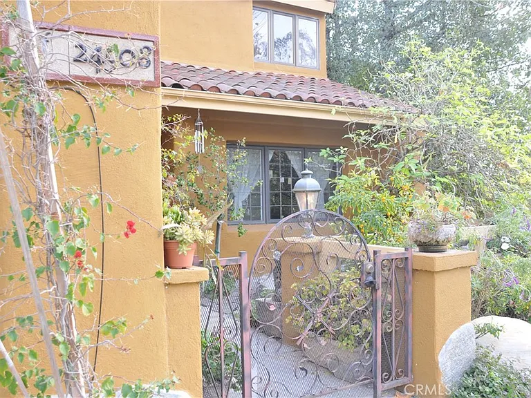 24508 Park Granada — Photo 3