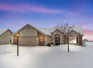 887 N Turtle Run, Churubusco, IN 46723