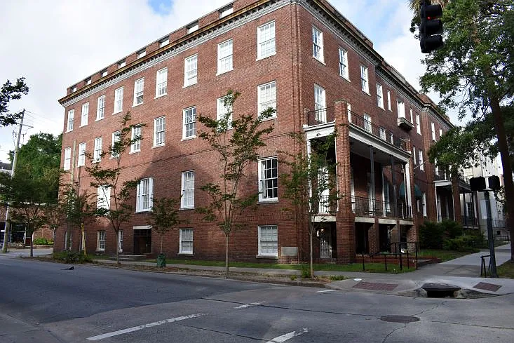 101 W Oglethorpe Ave #101