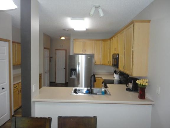 2nd image of 7735 Lachman Ave NE