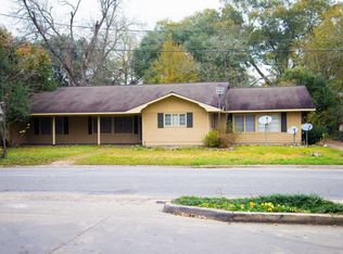 705 E Lasalle St, Ville Platte, LA 70586