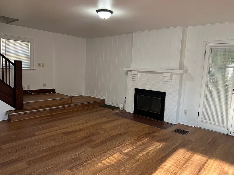 601 N McKinley Ave — Photo 15