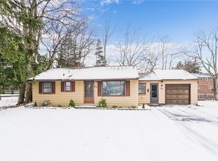 85 Bennington Dr, Rochester, NY 14616