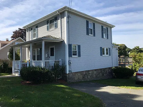 16 Poplar St Photo 1