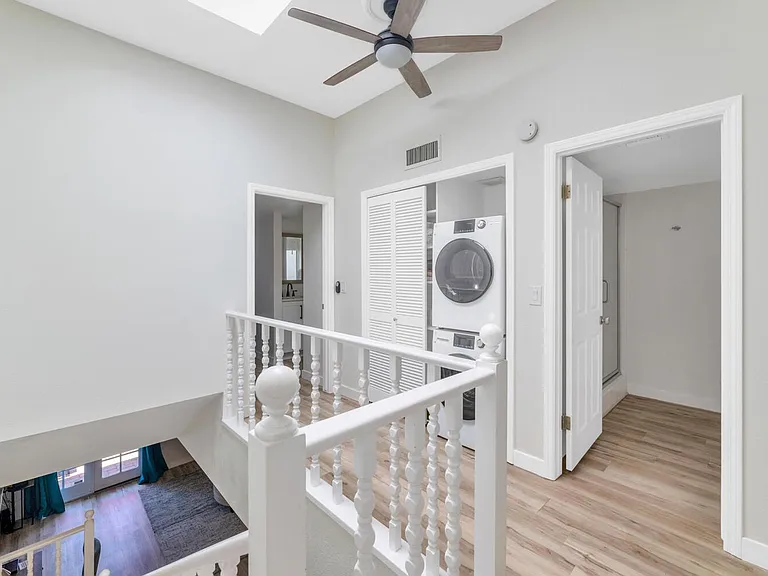 3037 E Rose Ln — Photo 12