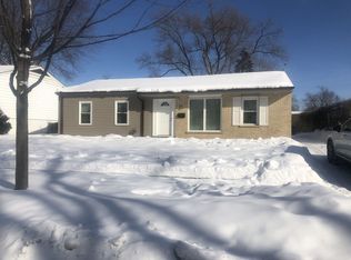 33 Laurel Trl, Wheeling, IL 60090