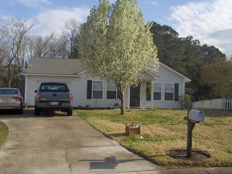 1st image of 1418 Kelly Pl