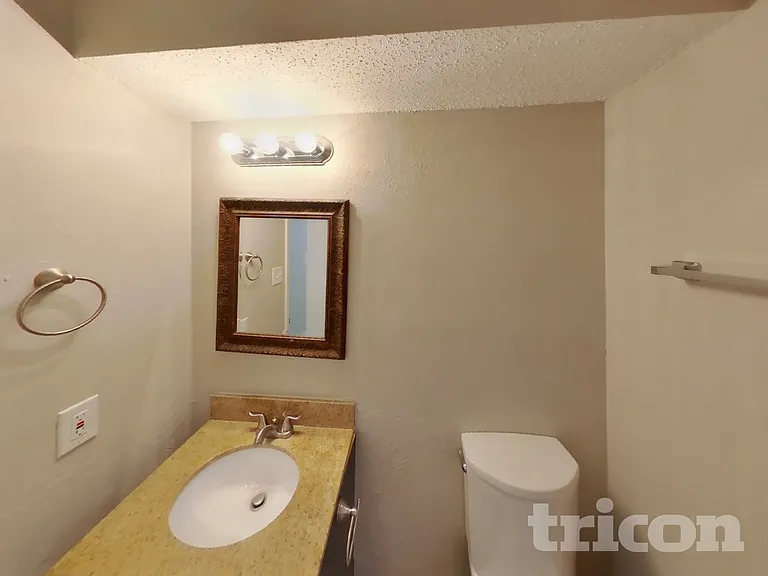 300 Ripplewood Dr — Photo 7
