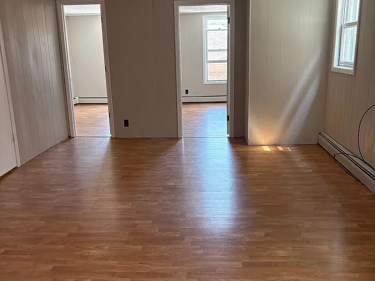 14 Main St S #1 — Photo 9