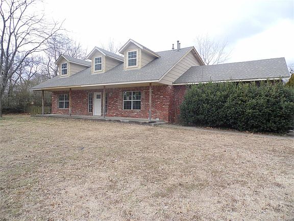 4th image of 6802 S 232nd St