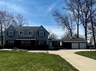33177 Lake Rd, Avon Lake, OH 44012