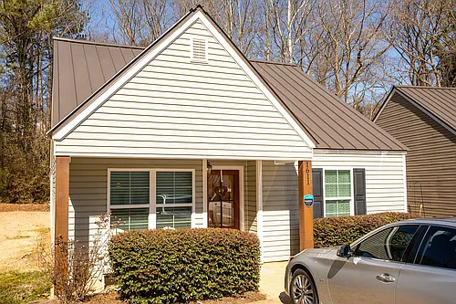 1611 Oxford Pl Photo 1