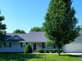 1820 Whispering Oaks Pl, Poplar Bluff, MO 63901
