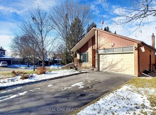 47 Lowe Blvd, Newmarket, ON L3Y 6H1