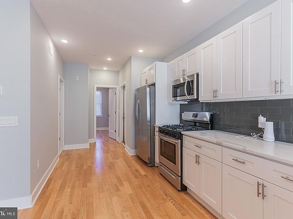 5th image of 2519 Cecil B Moore Ave #3