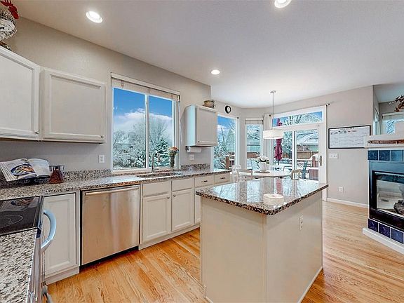 5th image of 396 Driftwood Cir