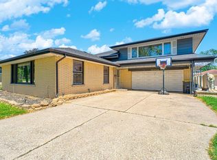 18309 Greenbay Ave, Lansing, IL