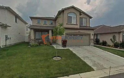 3 bed, 2.5 bath, 1718 sqft, $2,295 — Photo 3