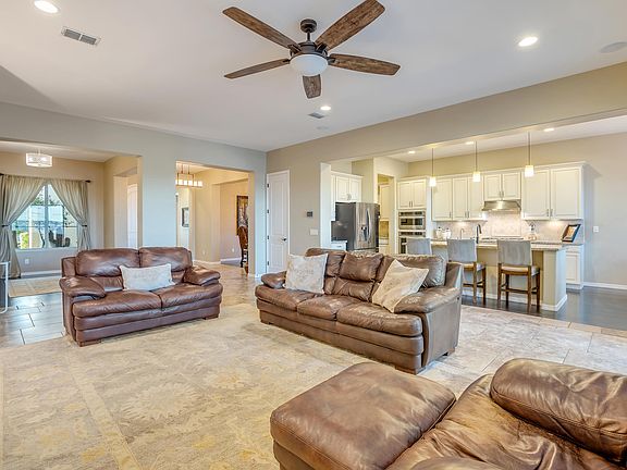 4th image of 4595 N Arbor Way