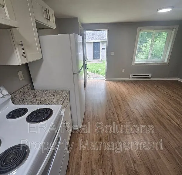 65 W Moler St #A — Photo 9