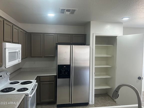 5th image of 15449 W Mercer Ln
