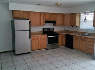 405 Hazeldine Ave SW #B, Albuquerque, NM 87102