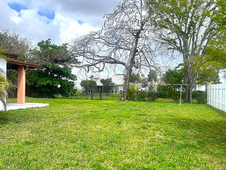 6001 SW 116th Ave — Photo 25