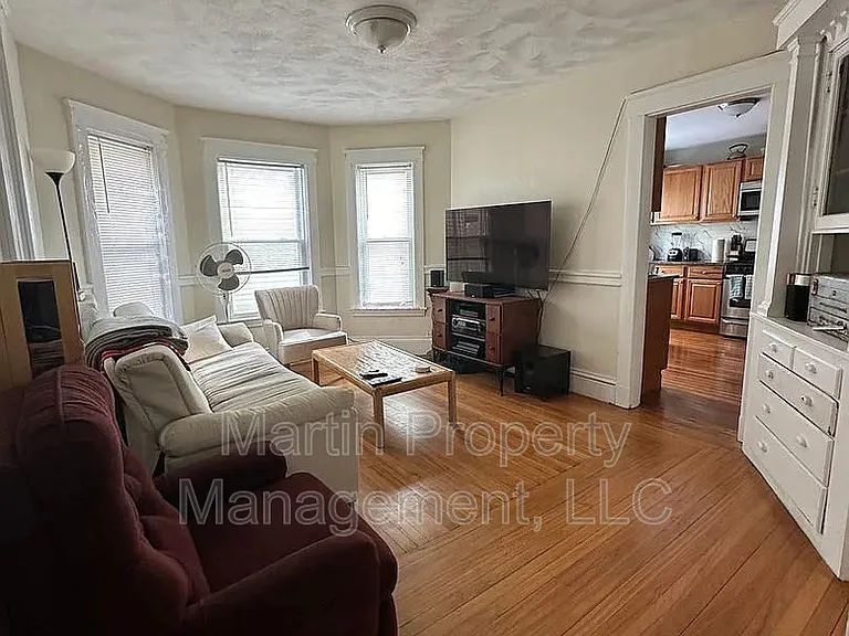 42-44 Whitman St #1 — Photo 2