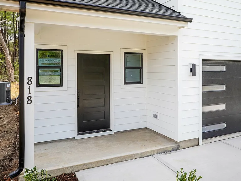 818 N Taylor St — Photo 38