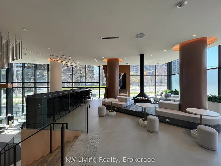 60 Central Park Dr #1807 — Photo 6