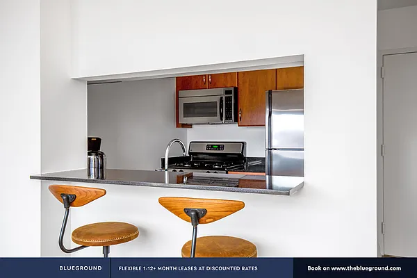 Rented by The Blueground | media 86