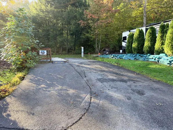 4229 E Parkway Lot 18, Gatlinburg, TN 37738