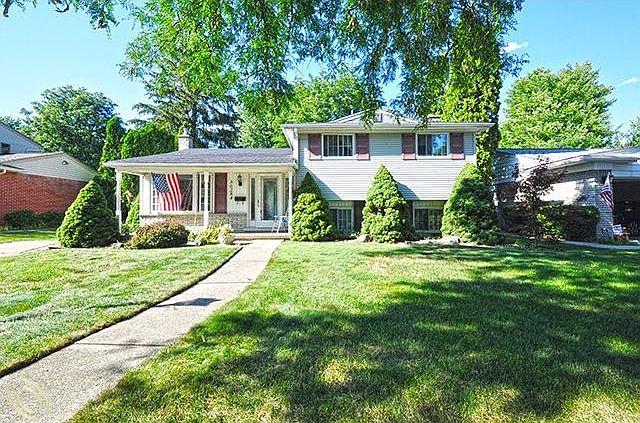 1st image of 36284 Meadowbrook St