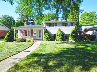 36284 Meadowbrook St, Livonia, MI 48154