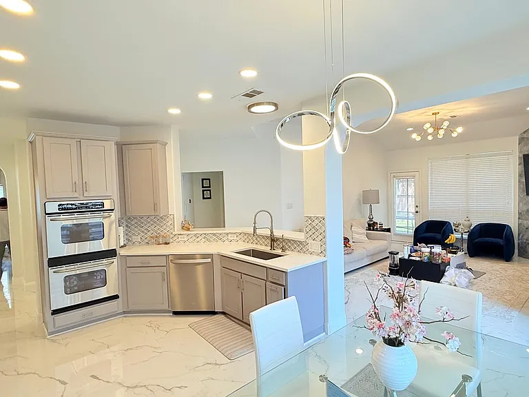 8414 Nicholson Dr — Photo 6