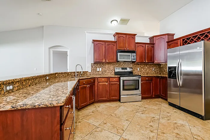 1012 Heron Ct — Photo 11
