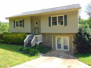 2800 Ellerwood Rd, Hudson, NC 28638