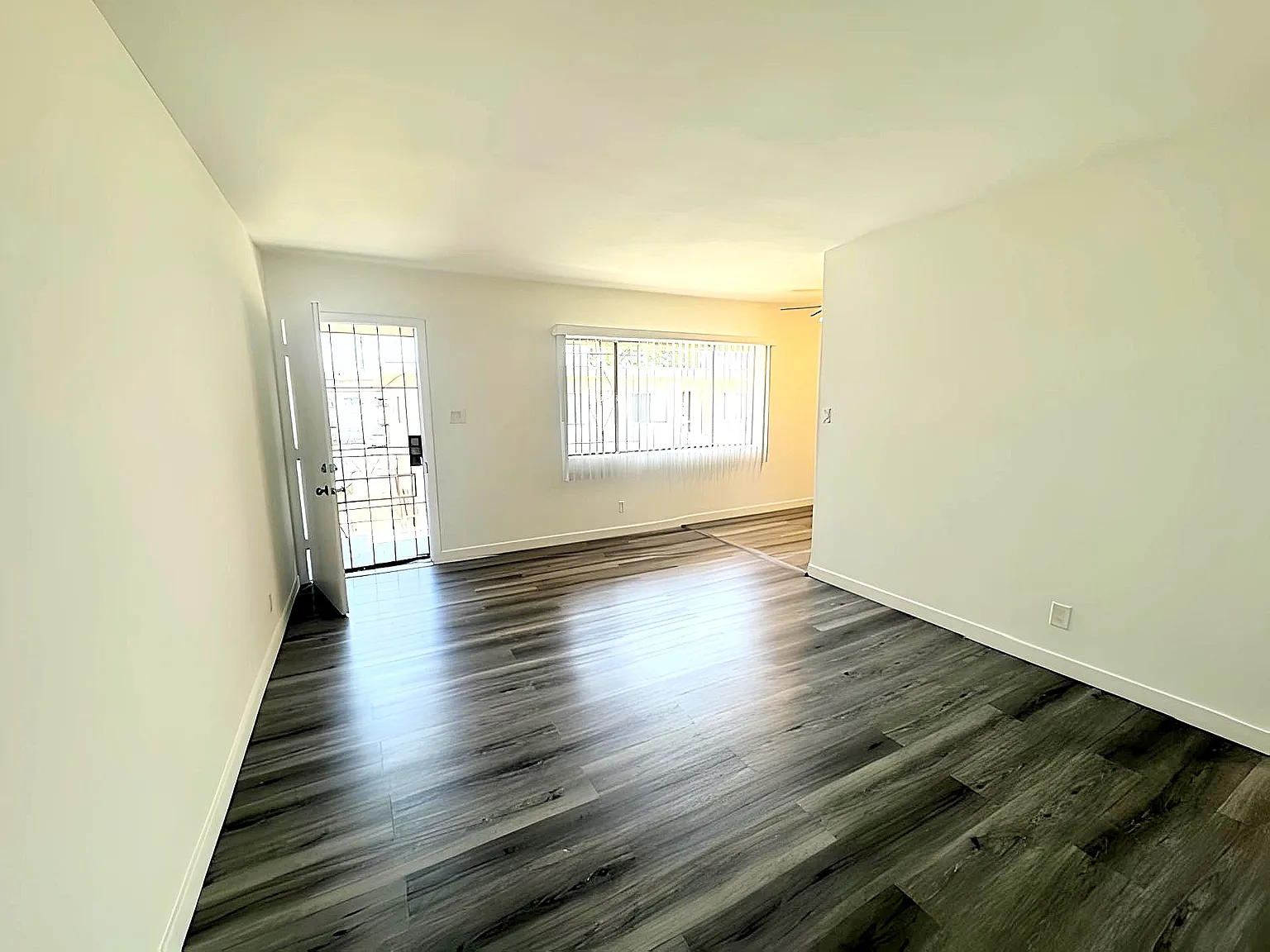 1 bed, 596 sqft, $1,850 — Photo 2