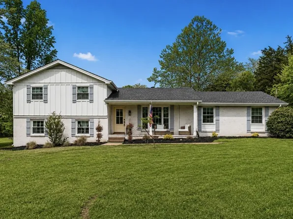 323 Kimberly Ct, Mount Juliet, TN 37122